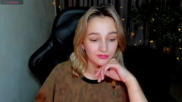 Sinty Noria online show from 02-21-25, 07:56