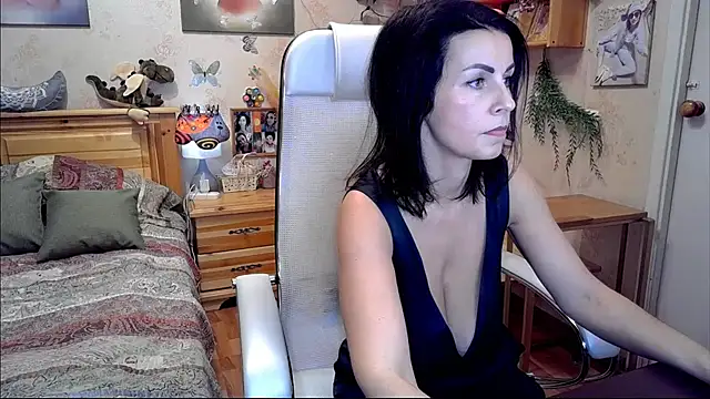 Kendra Mom online show from 12-05-24, 05:50