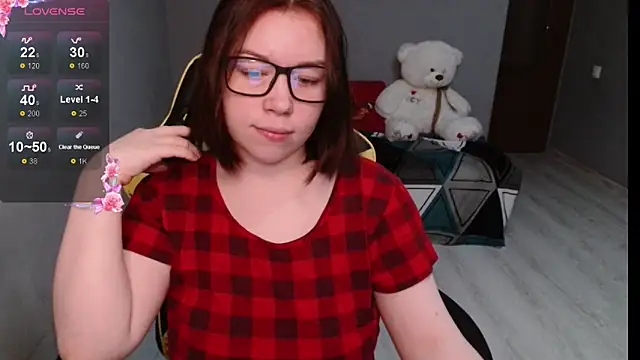 Emily Amorre online show from 09-24-25, 01:20