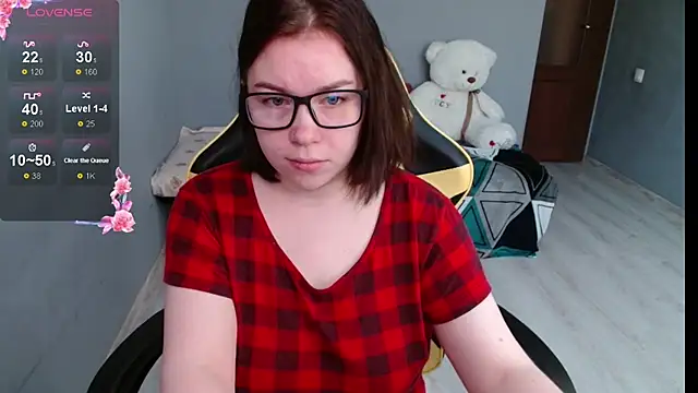 Emily Amorre online show from 09-25-25, 01:09