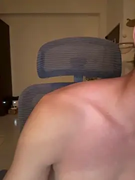 Snapshot of Ner0924_N chatting on 11-18-25, 02:43 Ner0924 N online show from 11-18-25, 02:43