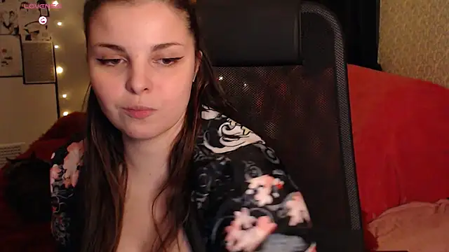 Snapshot of Saya_sweet chatting on 03-21-25, 08:50 Saya sweet online show from 03-21-25, 08:50