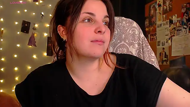 Snapshot of Saya_sweet chatting on 10-03-25, 04:20 Saya sweet online show from 10-03-25, 04:20