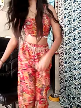 Parinaaz18 online show from 09-30-25, 02:27