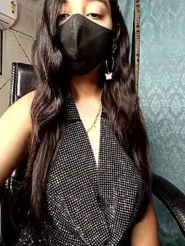 Parinaaz18 online show from 12-15-25, 01:43