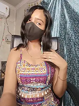 Snapshot of Parinaaz18 chatting on 05-04-26, 12:28 Parinaaz18 online show from 05-04-26, 12:28