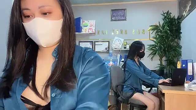 Snapshot of Bamboo_Swetie chatting on 12-08-24, 02:30 Bamboo Swetie online show from 12-08-24, 02:30