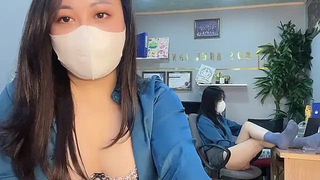 Snapshot of Bamboo_Swetie chatting on 12-18-24, 06:53 Bamboo Swetie online show from 12-18-24, 06:53