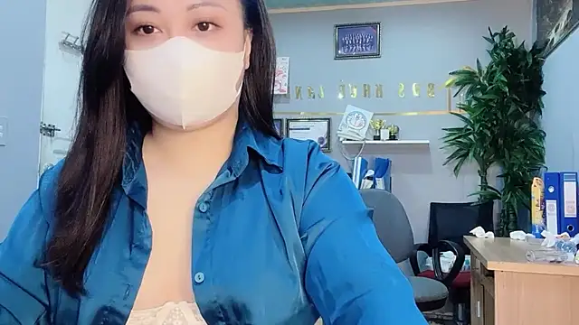 Snapshot of Bamboo_Swetie chatting on 12-20-24, 01:25 Bamboo Swetie online show from 12-20-24, 01:25