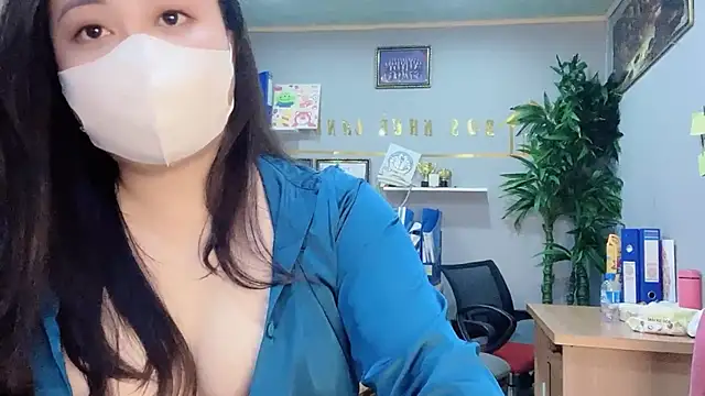 Snapshot of Bamboo_Swetie chatting on 01-01-25, 06:47 Bamboo Swetie online show from 01-01-25, 06:47