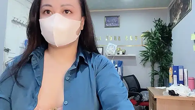 Snapshot of Bamboo_Swetie chatting on 01-14-25, 05:40 Bamboo Swetie online show from 01-14-25, 05:40