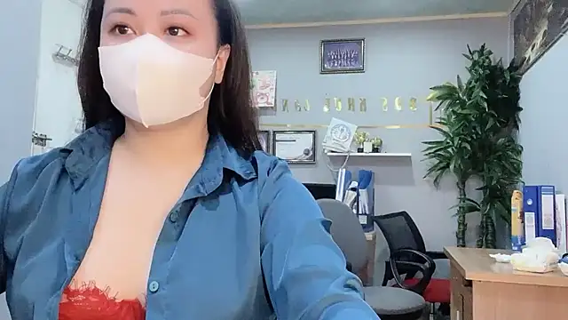 Snapshot of Bamboo_Swetie chatting on 01-21-25, 05:38 Bamboo Swetie online show from 01-21-25, 05:38