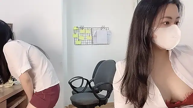 Snapshot of Bamboo_Swetie chatting on 02-16-25, 04:09 Bamboo Swetie online show from 02-16-25, 04:09