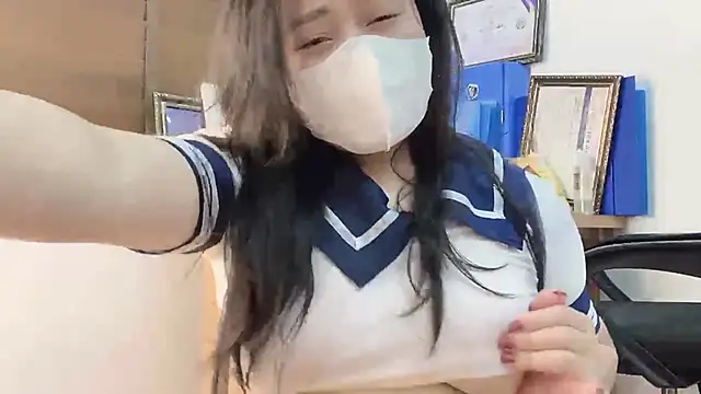 Snapshot of Bamboo_Swetie chatting on 02-23-25, 06:01 Bamboo Swetie online show from 02-23-25, 06:01