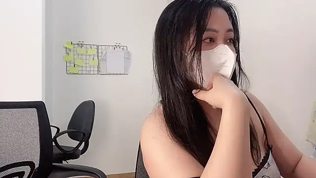 Snapshot of Bamboo_Swetie chatting on 03-09-25, 02:32 Bamboo Swetie online show from 03-09-25, 02:32