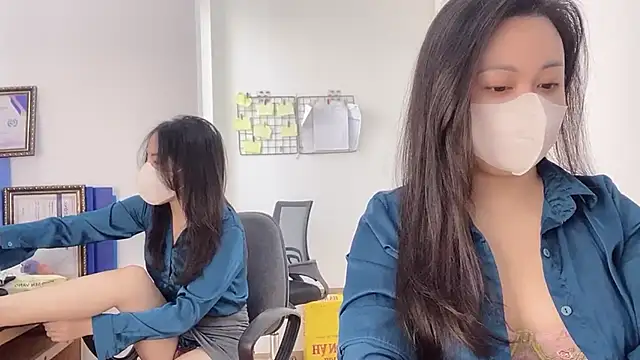 Snapshot of Bamboo_Swetie chatting on 03-19-25, 04:03 Bamboo Swetie online show from 03-19-25, 04:03