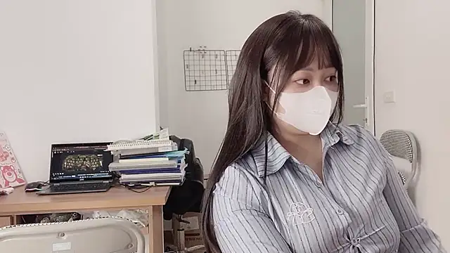 Snapshot of Bamboo_Swetie chatting on 09-09-25, 02:38 Bamboo Swetie online show from 09-09-25, 02:38