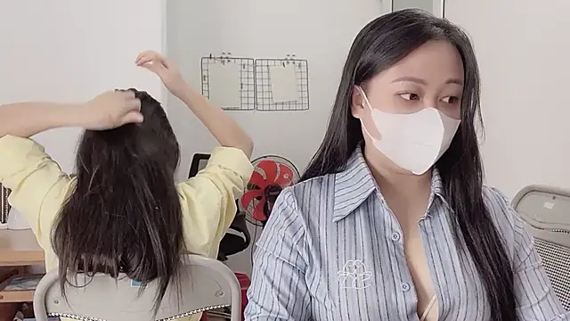 Snapshot of Bamboo_Swetie chatting on 09-28-25, 02:44 Bamboo Swetie online show from 09-28-25, 02:44