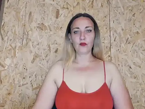Snapshot of Cristina311219 chatting on 06-13-26, 05:38 Cristina311219 online show from 06-13-26, 05:38