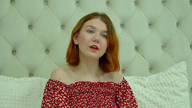 LessySmith online show from 09-12-25, 04:18