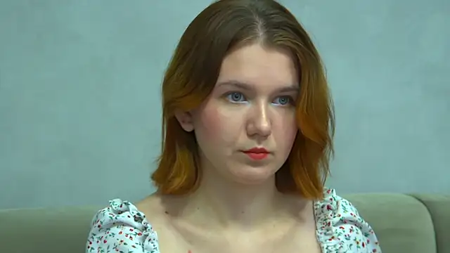 LessySmith online show from 09-29-25, 04:23