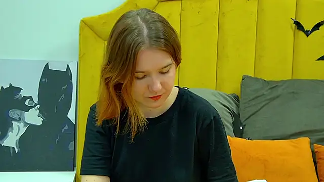 LessySmith online show from 10-27-25, 04:22