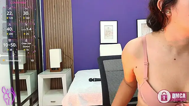 Snapshot of alina_martinelli chatting on 02-18-25, 04:37 alina martinelli online show from 02-18-25, 04:37