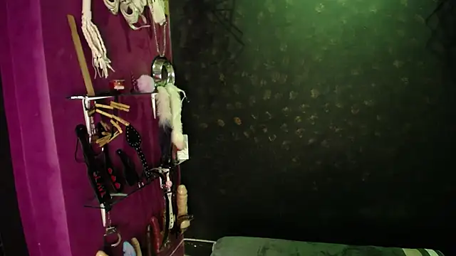 Alexa Slave online show from 01-25-25, 07:39