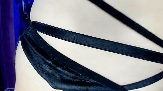 Alexa Slave online show from 02-03-25, 07:21