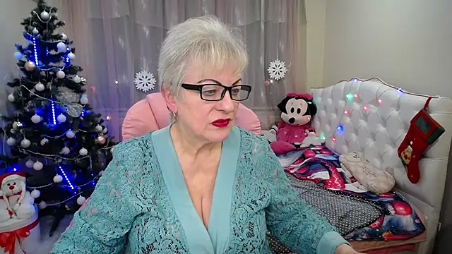 Snapshot of KayleSmoll chatting on 01-08-25, 04:34 KayleSmoll online show from 01-08-25, 04:34