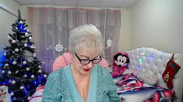 Snapshot of KayleSmoll chatting on 01-08-25, 07:34 KayleSmoll online show from 01-08-25, 07:34