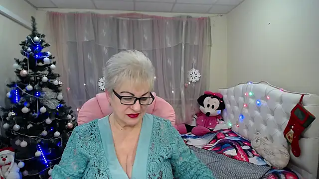 Snapshot of KayleSmoll chatting on 01-08-25, 10:37 KayleSmoll online show from 01-08-25, 10:37