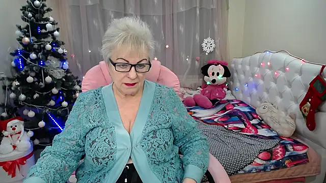 Snapshot of KayleSmoll chatting on 01-17-25, 10:12 KayleSmoll online show from 01-17-25, 10:12