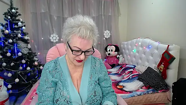 Snapshot of KayleSmoll chatting on 01-21-25, 07:17 KayleSmoll online show from 01-21-25, 07:17