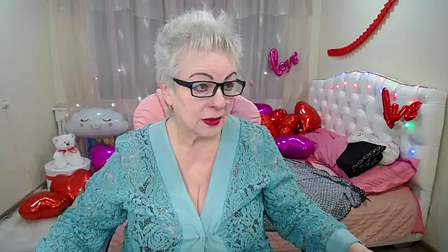 Snapshot of KayleSmoll chatting on 02-07-25, 07:17 KayleSmoll online show from 02-07-25, 07:17