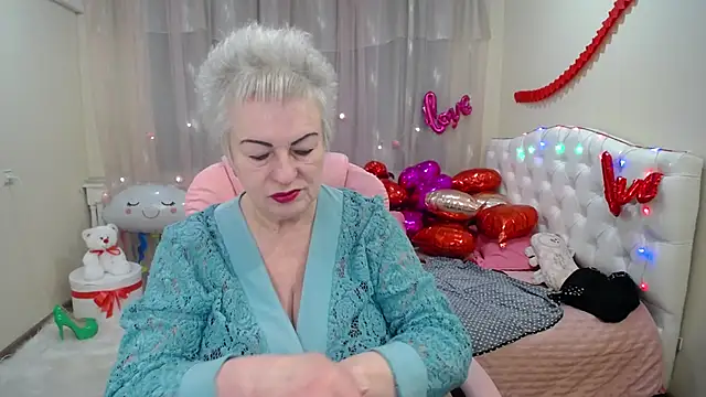 Snapshot of KayleSmoll chatting on 02-08-25, 07:16 KayleSmoll online show from 02-08-25, 07:16