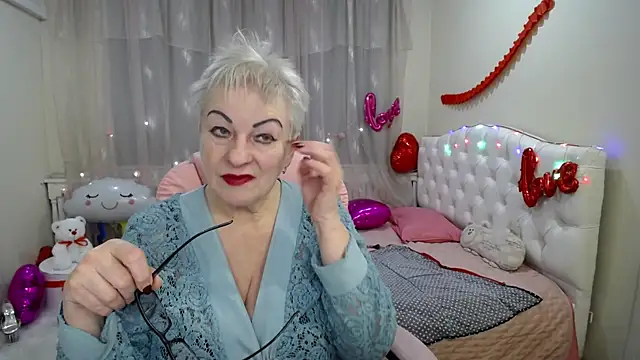 Snapshot of KayleSmoll chatting on 02-21-25, 10:59 KayleSmoll online show from 02-21-25, 10:59