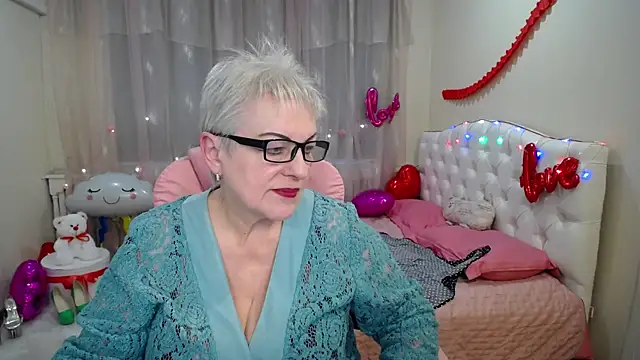 Snapshot of KayleSmoll chatting on 02-26-25, 04:58 KayleSmoll online show from 02-26-25, 04:58