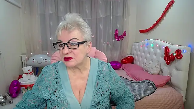 Snapshot of KayleSmoll chatting on 02-28-25, 07:46 KayleSmoll online show from 02-28-25, 07:46