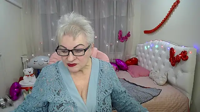 Snapshot of KayleSmoll chatting on 03-01-25, 01:53 KayleSmoll online show from 03-01-25, 01:53