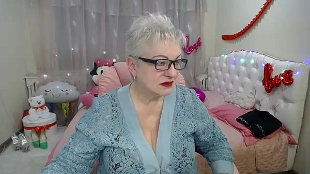 Snapshot of KayleSmoll chatting on 03-14-25, 07:34 KayleSmoll online show from 03-14-25, 07:34