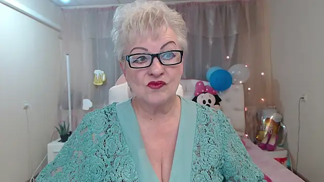 Snapshot of KayleSmoll chatting on 09-25-25, 06:22 KayleSmoll online show from 09-25-25, 06:22