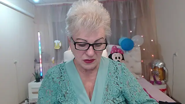 Snapshot of KayleSmoll chatting on 09-28-25, 06:24 KayleSmoll online show from 09-28-25, 06:24