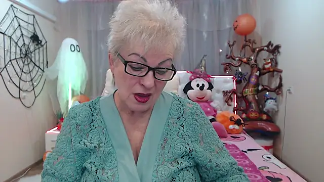 Snapshot of KayleSmoll chatting on 11-01-25, 07:27 KayleSmoll online show from 11-01-25, 07:27