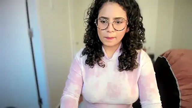 cinnamon rosa online show from 03-14-25, 10:38