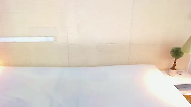 Snapshot of Shamiraa_moore chatting on 12-14-24, 07:36 Shamiraa moore online show from 12-14-24, 07:36