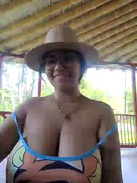 Sofythom1 online show from 12-18-24, 04:17