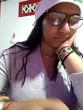 Sofythom1 online show from 12-19-24, 04:02