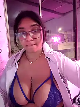 Sofythom1 online show from 01-27-25, 03:47