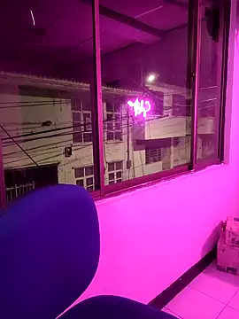 Sofythom1 online show from 02-03-25, 04:04